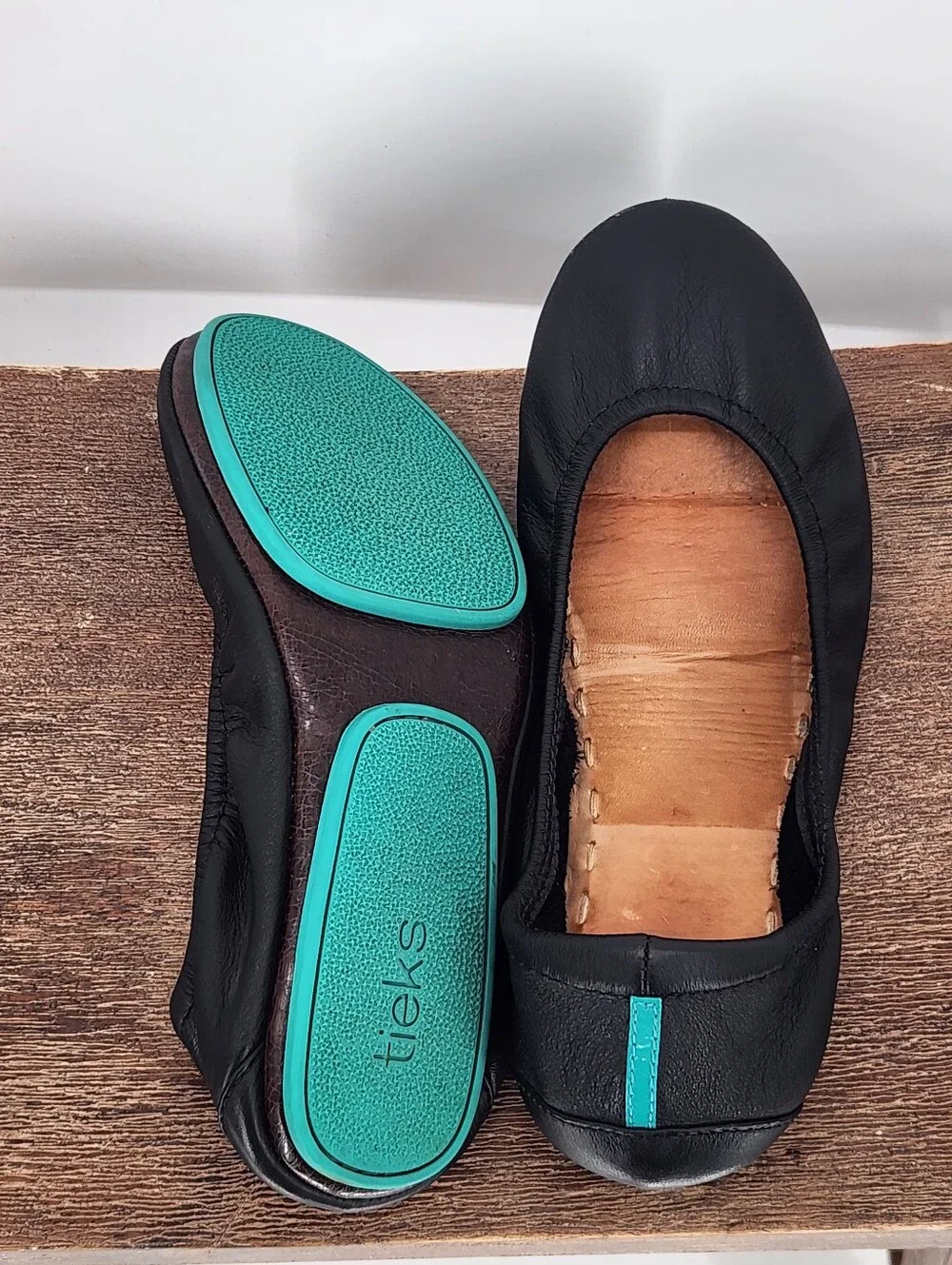 Tieks Black Leather Slip-on Ballet Flats Sz 7